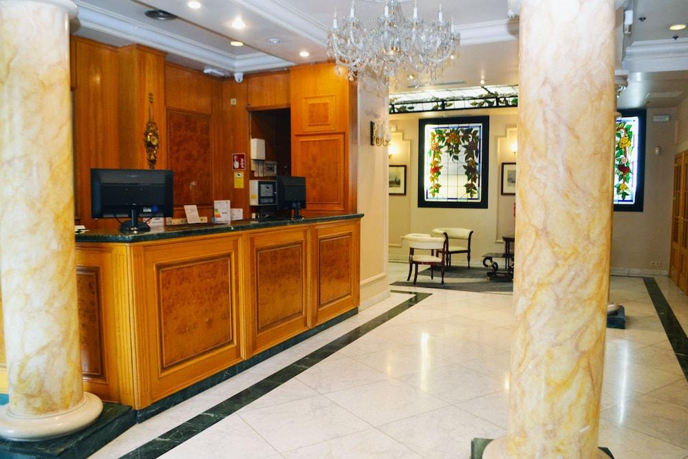 Itc Mora By Soho Boutique Hotel Мадрид Екстериор снимка